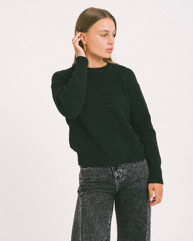 Mila Twist Crew Neck Knit Black